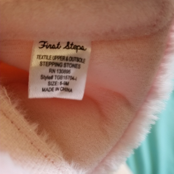 First Steps baby booties - Picture 4 of 4